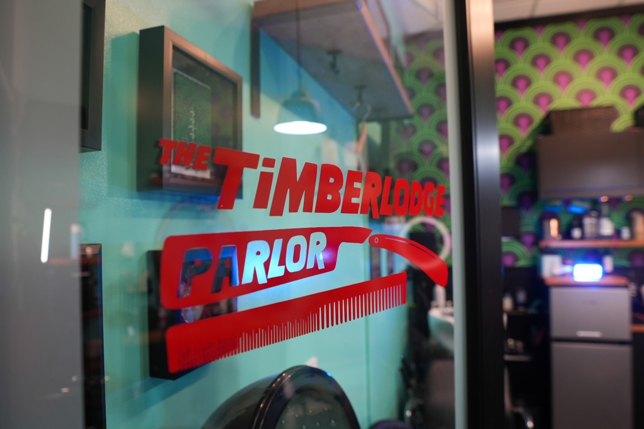 The Timberlodge Parlor signage